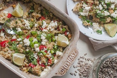 Warmer Quinoa Salat mit Schwarzkümmelöl